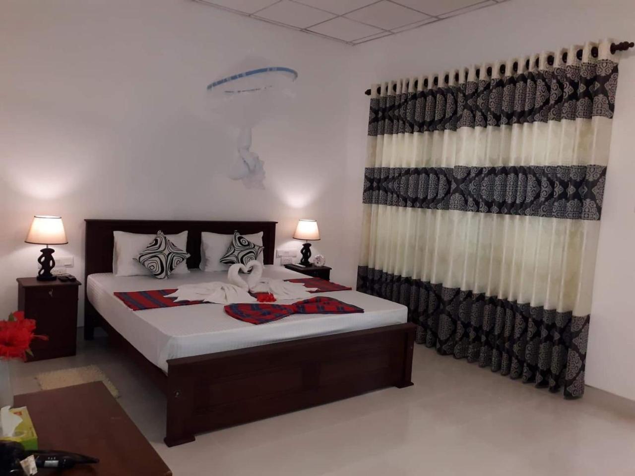 Sigiri Hibiscus Villa Sigiriya Esterno foto