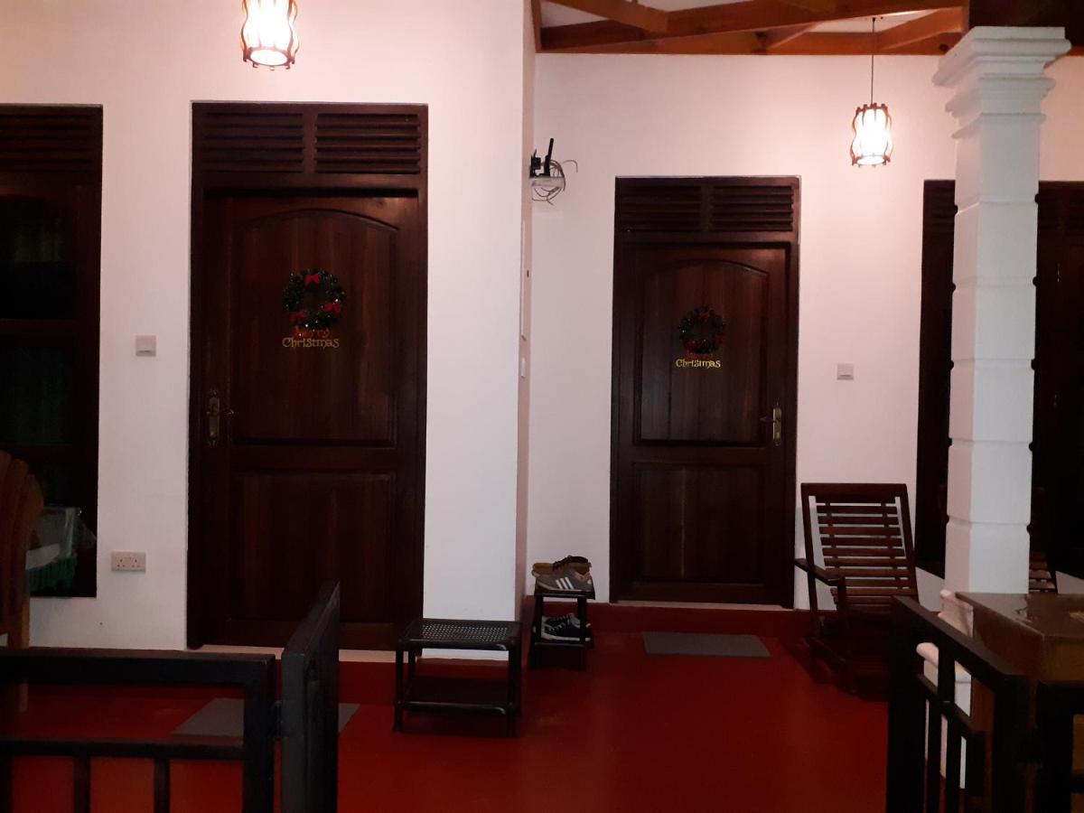 Sigiri Hibiscus Villa Sigiriya Esterno foto